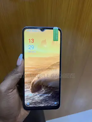 Realme V20 128 GB