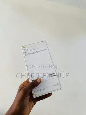 New Apple iPhone 16 Plus 256 GB Black