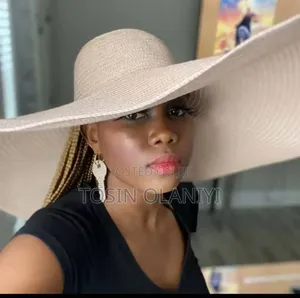 Ladies' Floppy Straw Hat (Medium)