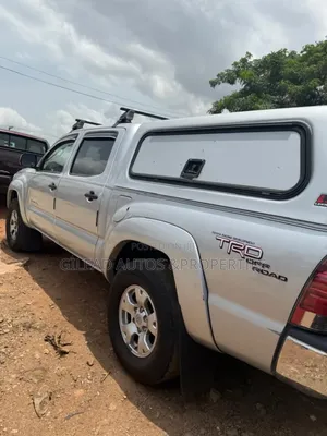 Toyota Tacoma Double Cab V6 Automatic 2010 Silver