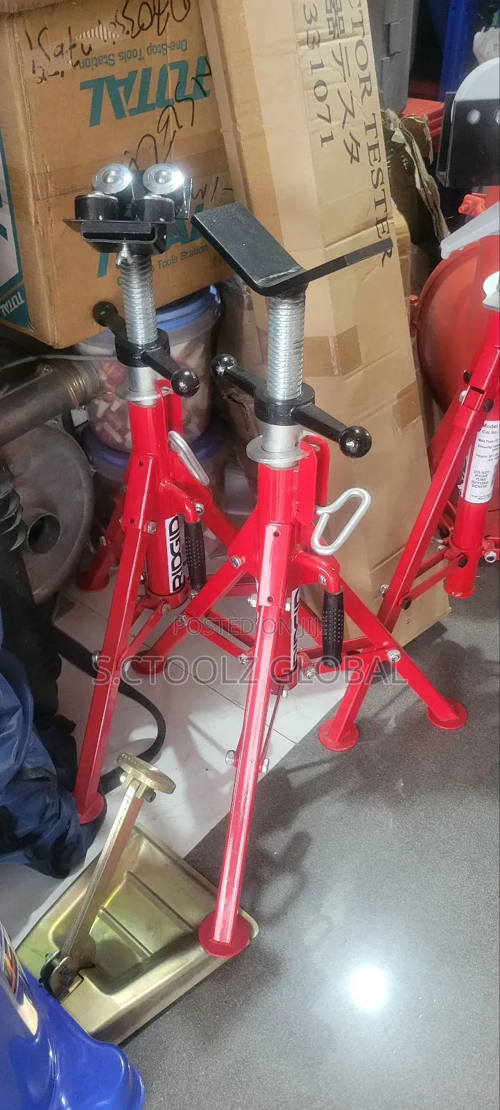 Rigid Tripod Stand