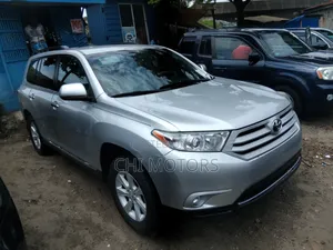 Toyota Highlander Limited 3.5l 4WD 2013 Silver