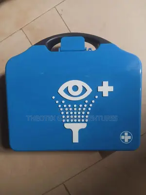 Reliance Medical Aura Eye Was Kit