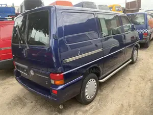 Volkswagen Transporter 2004 Blue