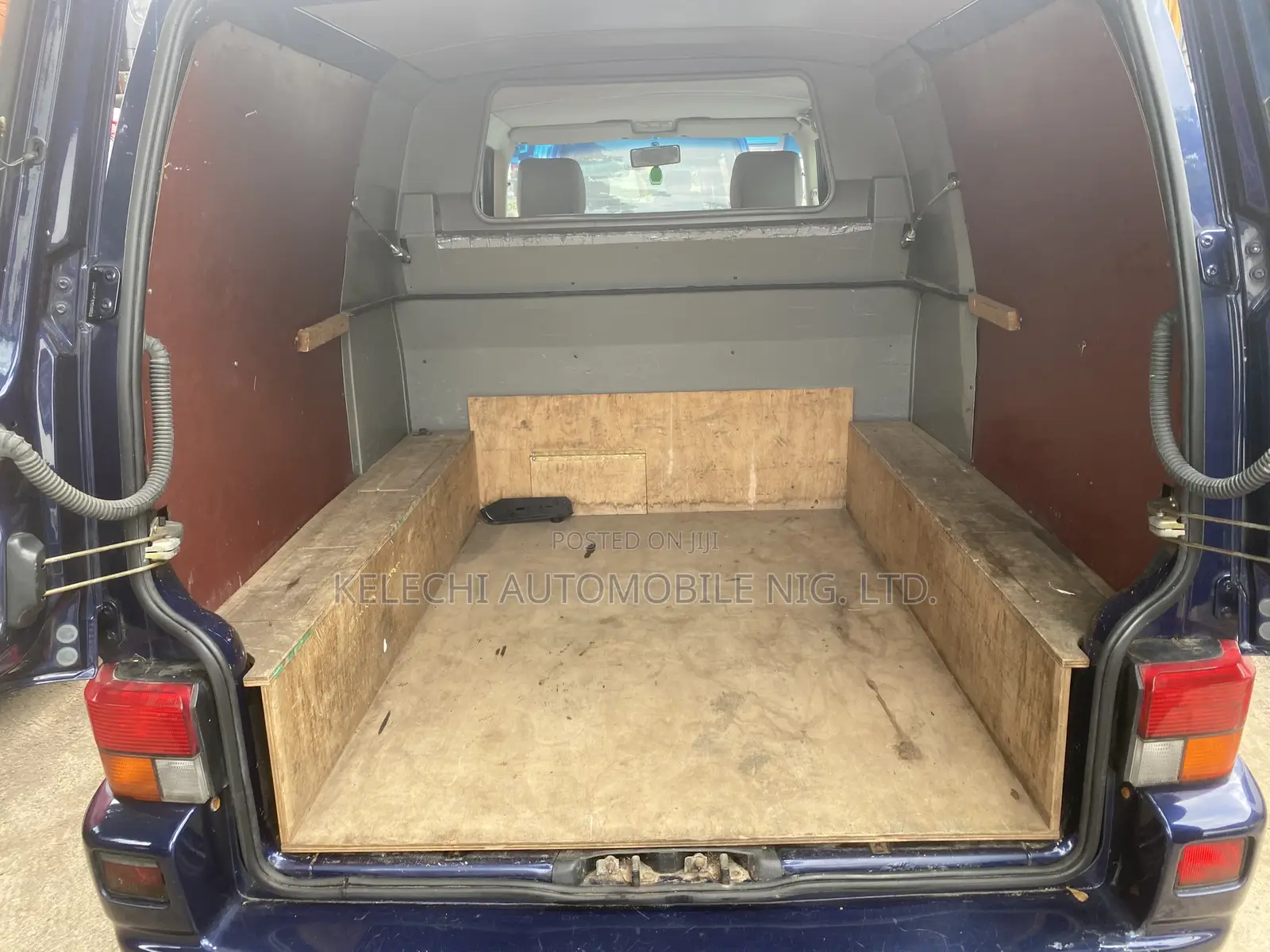 Volkswagen Transporter 2004 Blue