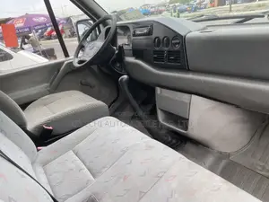 Volkswagen Transporter 2003 Green
