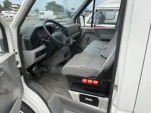 Volkswagen Transporter 2004 White