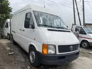 Volkswagen Transporter 2004 White