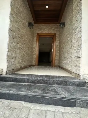 5bdrm Duplex in Lekki Phase 1 for rent