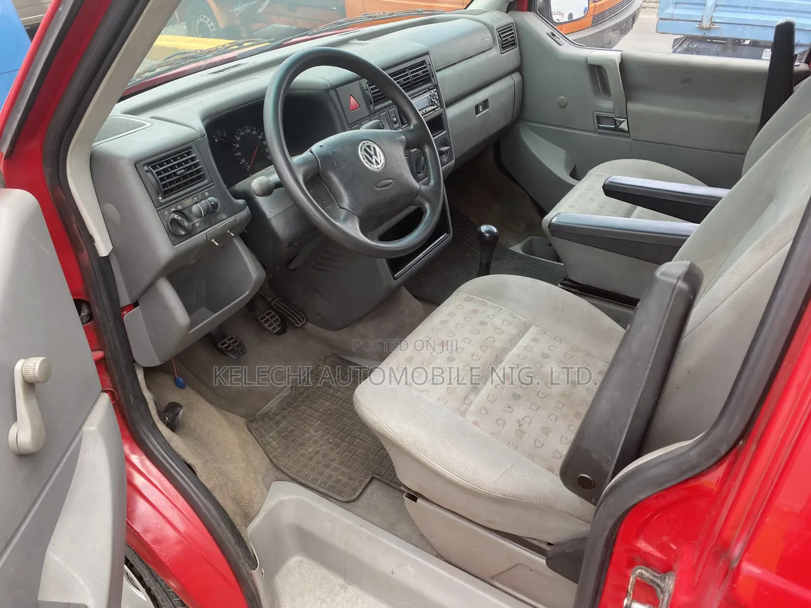 Volkswagen Transporter 2005 Red