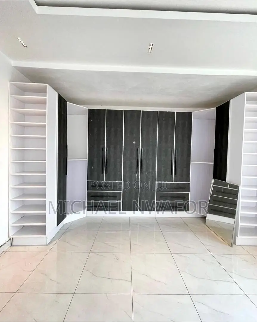 Furnished 4bdrm Duplex in Lekki Phase 1 for sale