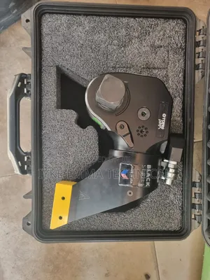 1-1/2" Dr Hydraulic Torque Wrench