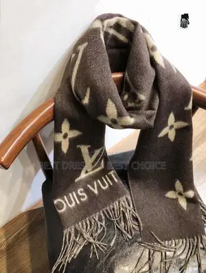 Louis Vuitton Muffler / Scarf