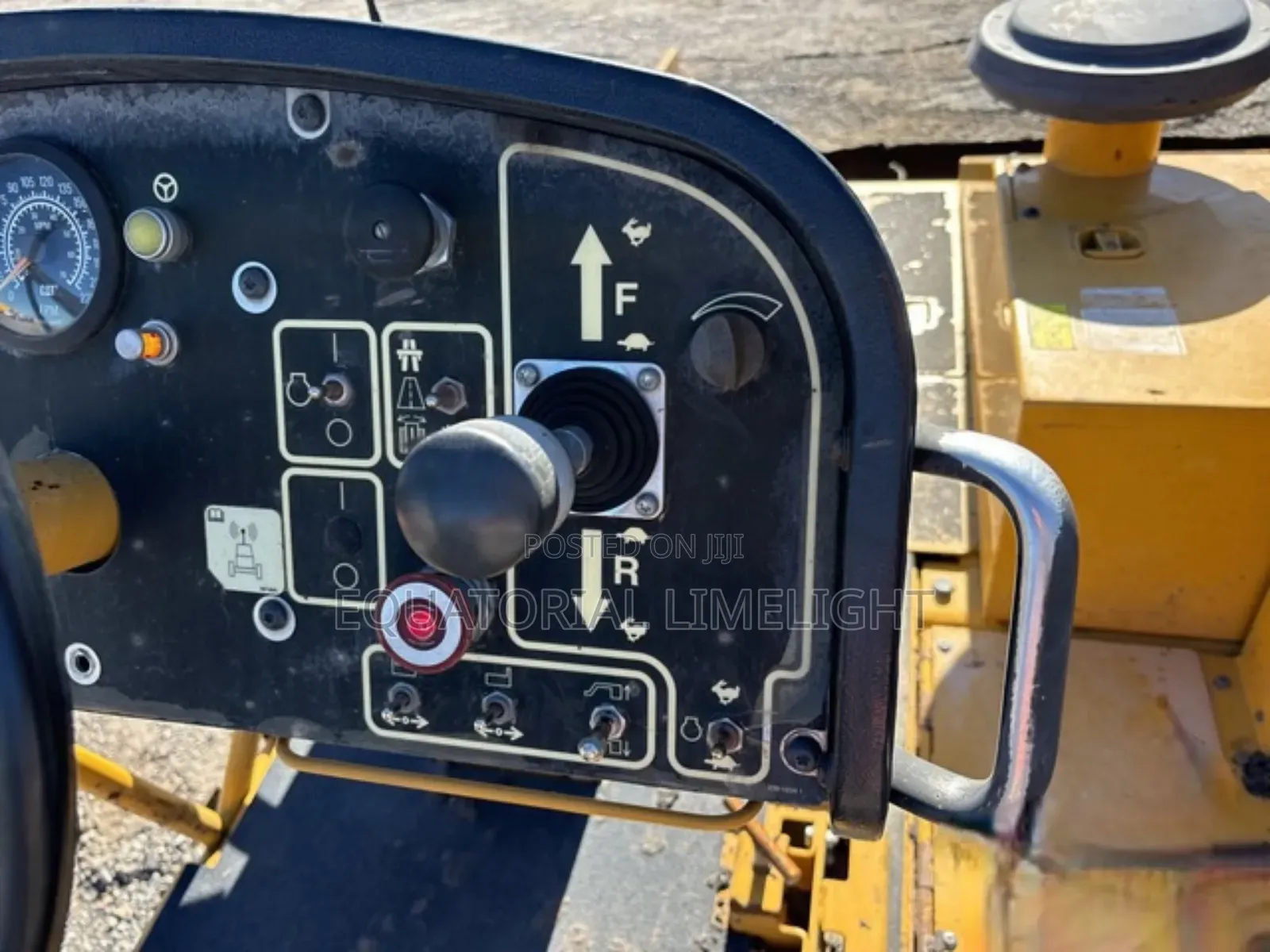 Caterpillar Ap-1055d Track Asphalt Paver 2012 Model
