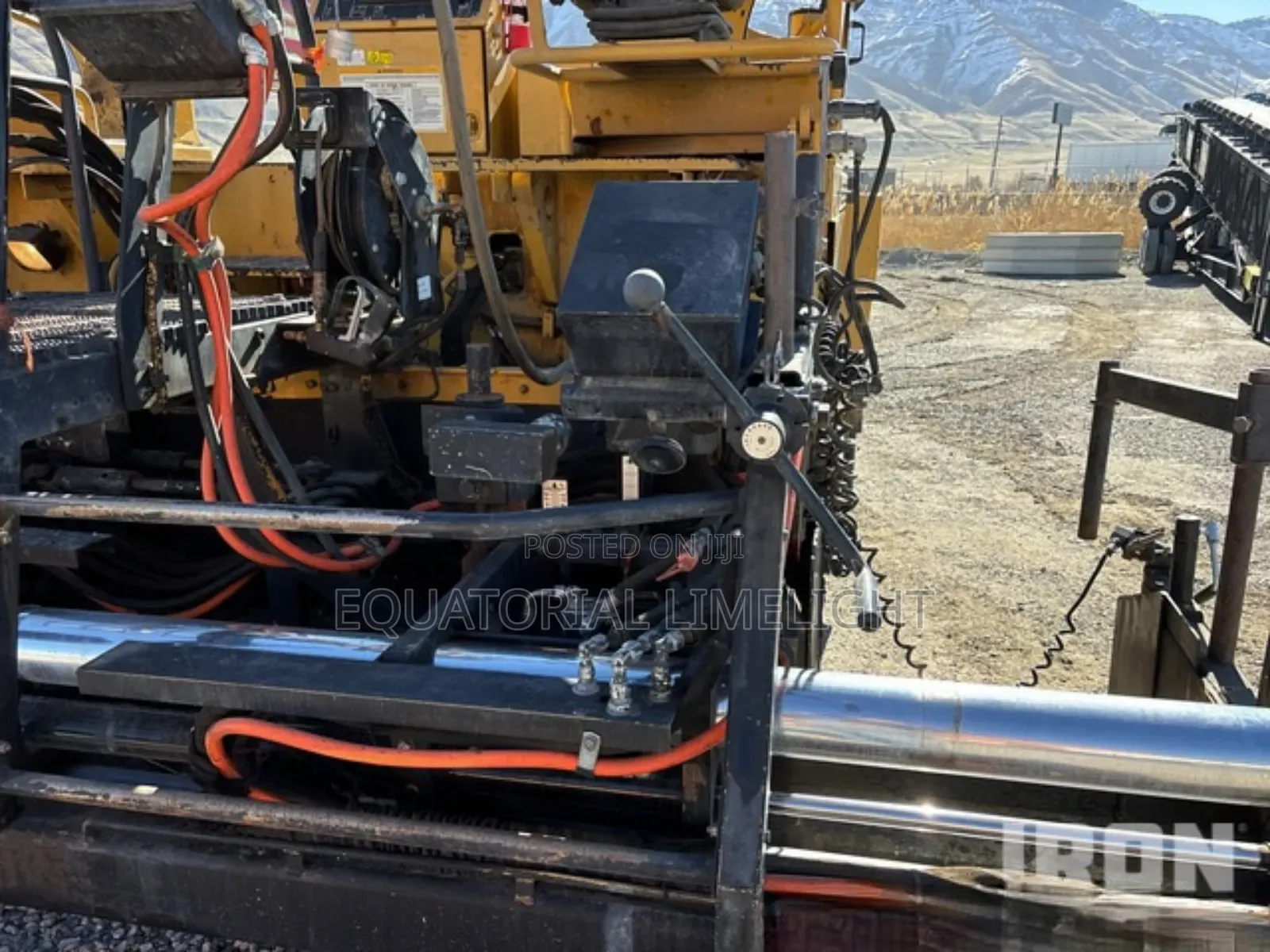 Caterpillar Ap-1055d Track Asphalt Paver 2012 Model