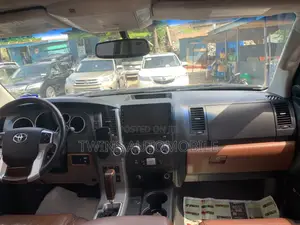 Toyota Sequoia Platinum 4x4 2018 Black