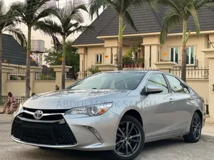 Toyota Camry 2015 Silver