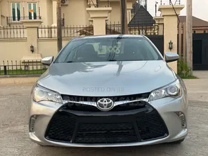Toyota Camry 2015 Silver