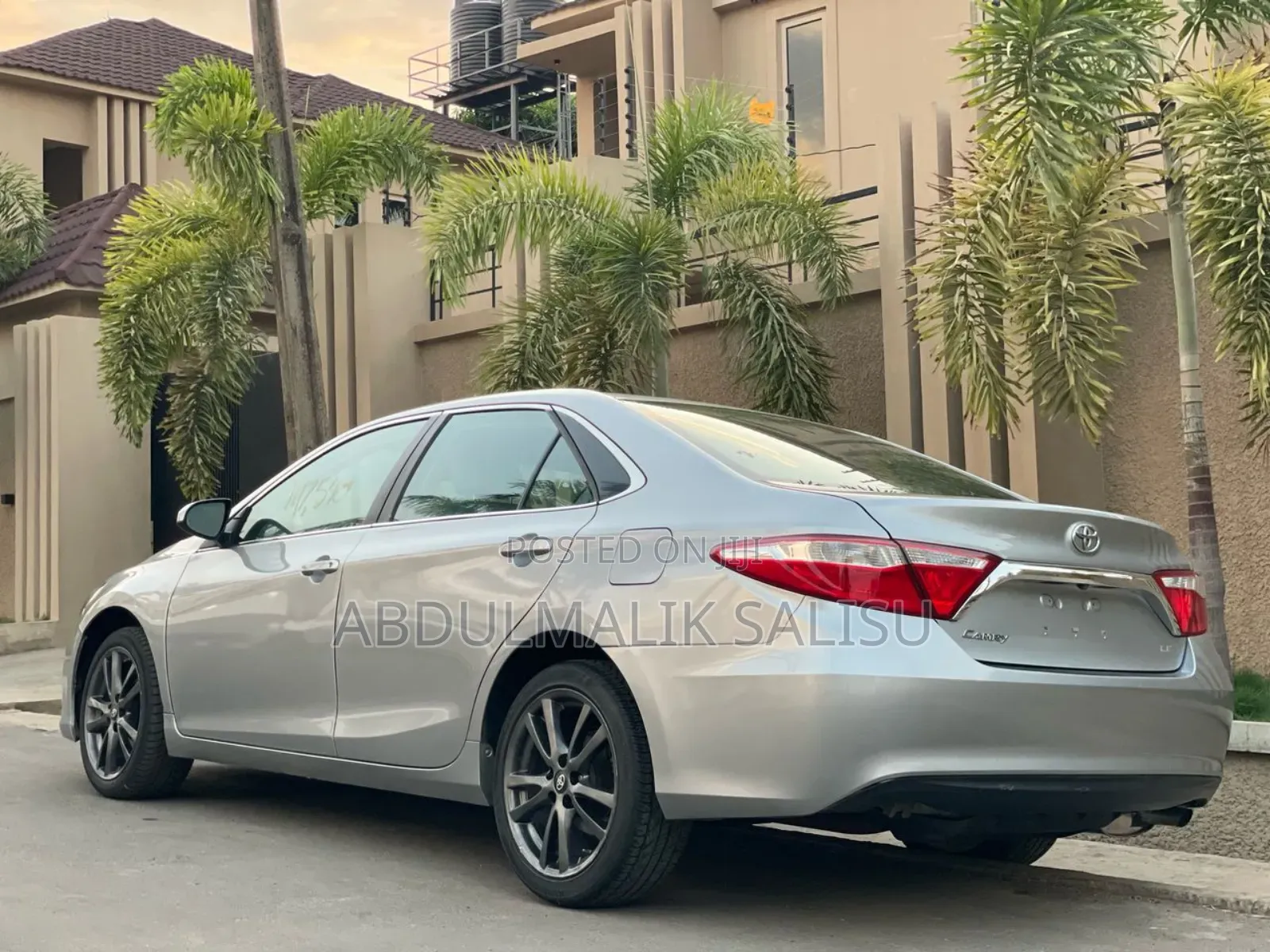 Toyota Camry 2015 Silver