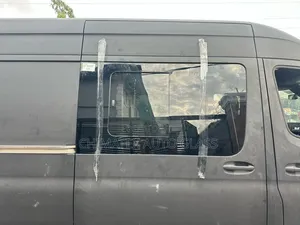 Side Frame Glass for New Models Sprinter Bus Available