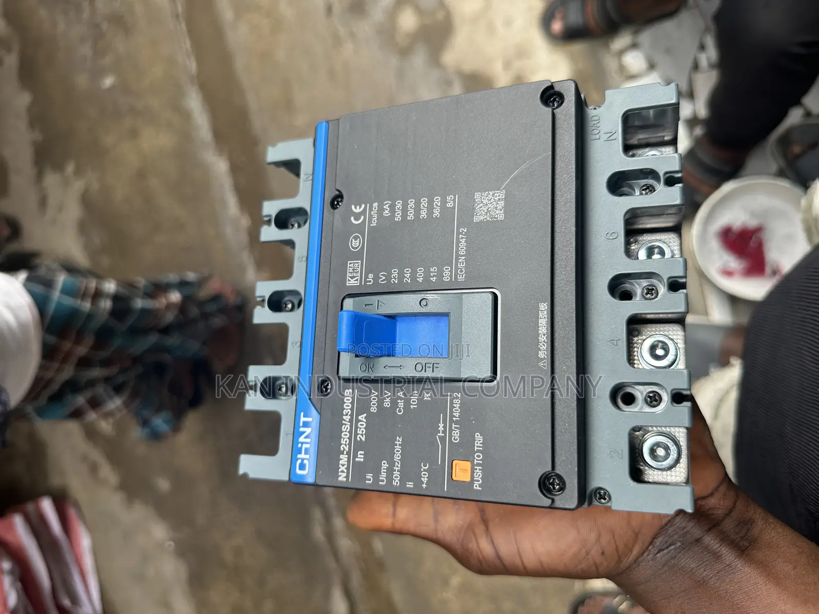 250amps 4pole Chint Beaker