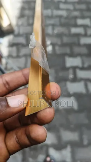 Photo - L-Shape Gold Iron Profile