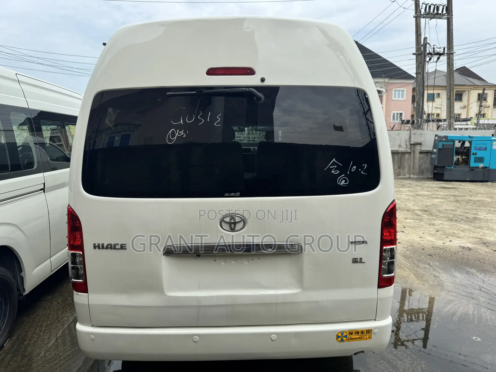 Toyota HiAce 2016 White