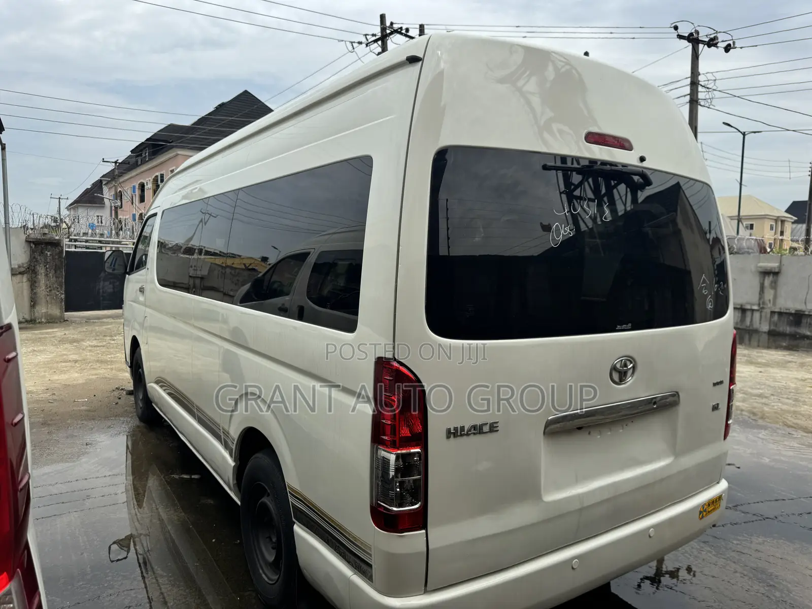 Toyota HiAce 2016 White