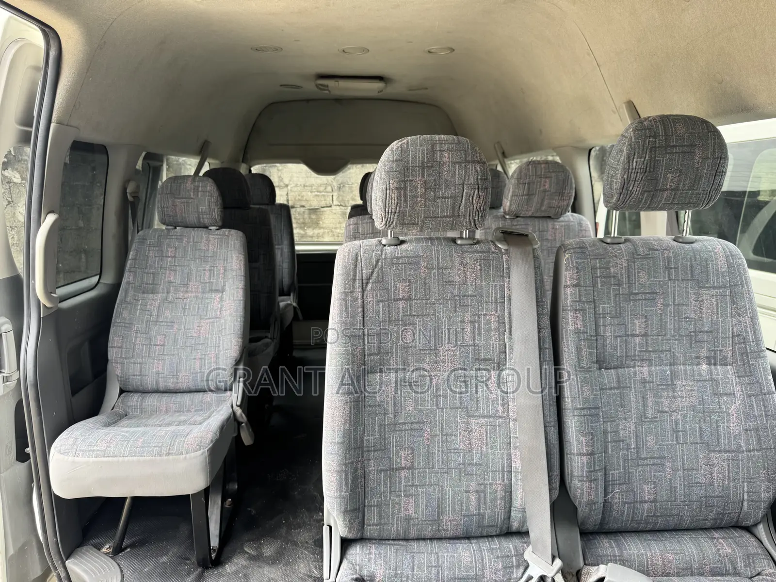 Toyota HiAce 2016 White