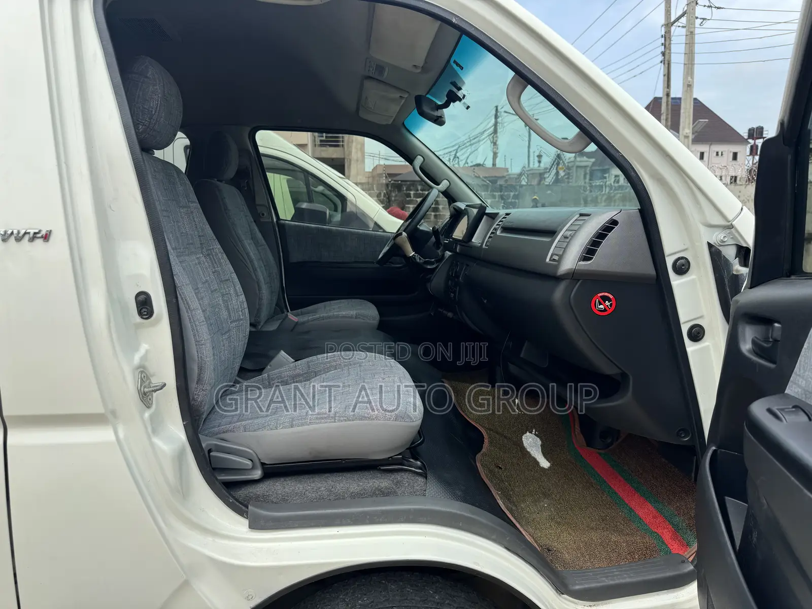 Toyota HiAce 2016 White