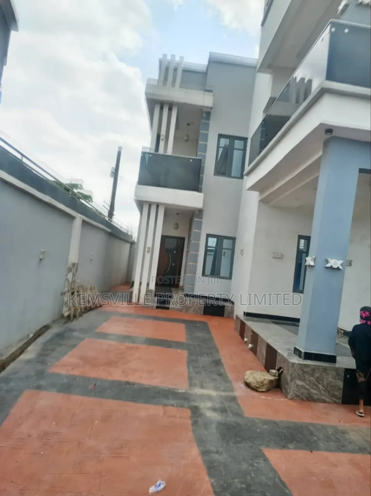 Furnished 5bdrm Duplex in New Oko Oba for rent