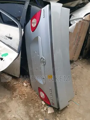 Complete Back Boot Toyota Corolla 2006 Model