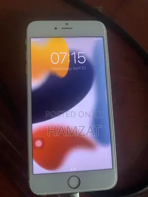 Photo - Apple iPhone 6 Plus 64 GB Gold