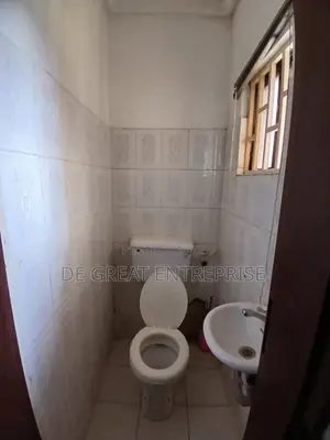 2bdrm Block of Flats in Private, Wuye for rent