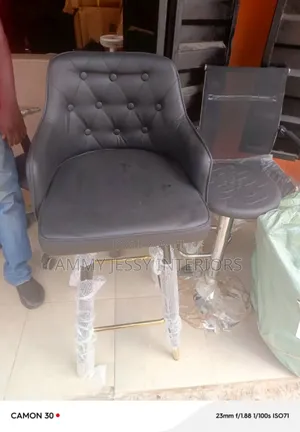 Standard Moden Bar Stools Chair