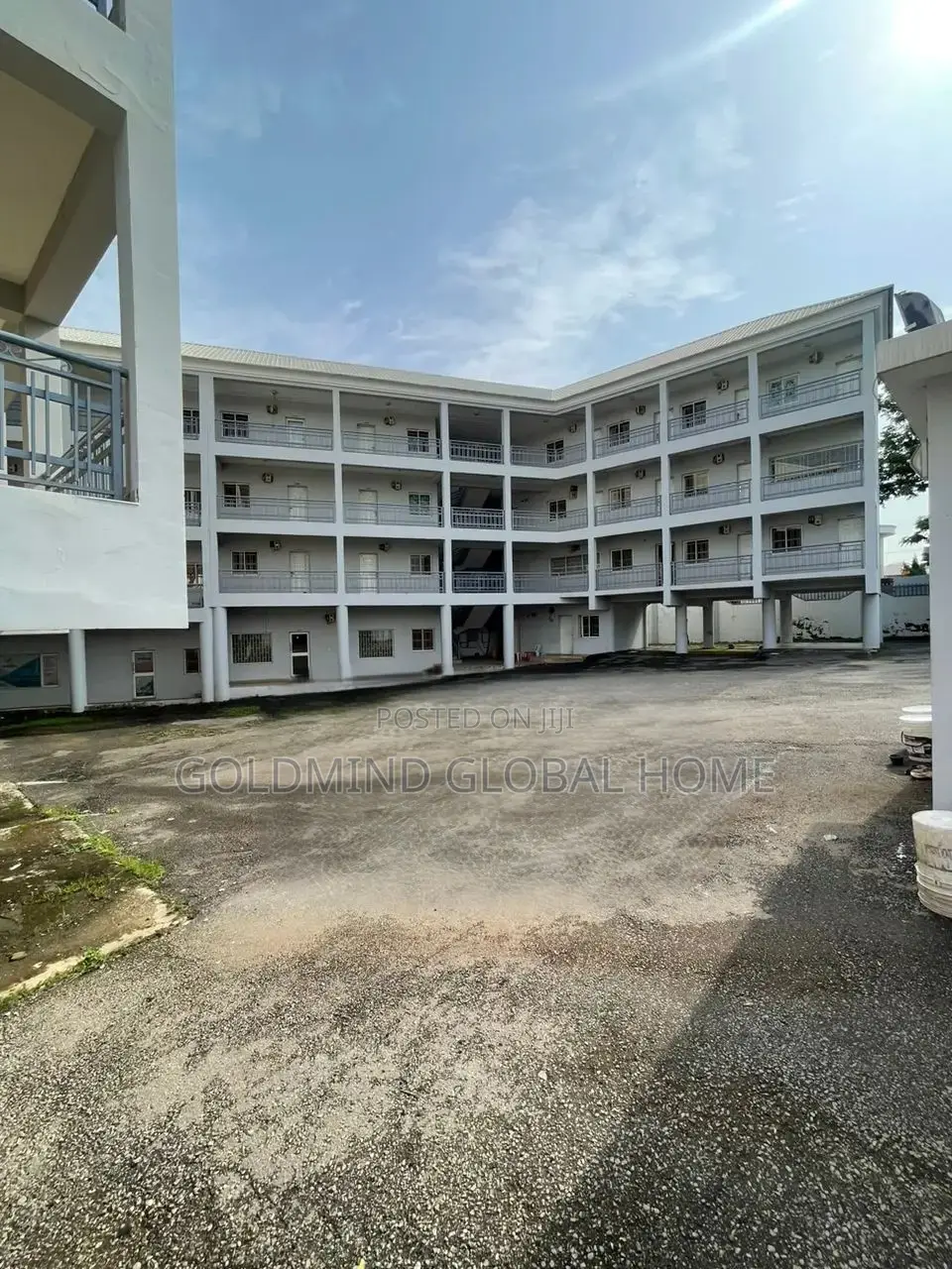 Lovely Built Fully Serviced 40sqm Shop Space