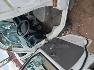 Suzuki Every 2006 White