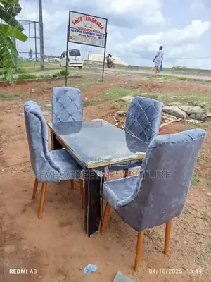 Quality Dining Set
