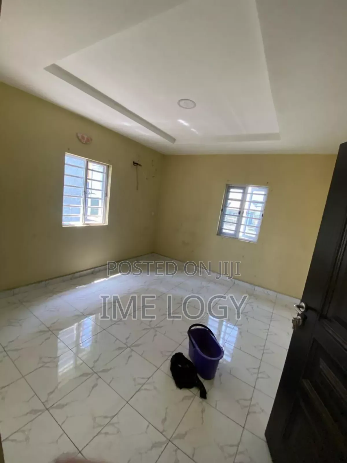 1bdrm Room & Parlour in Johnson Street Off for rent