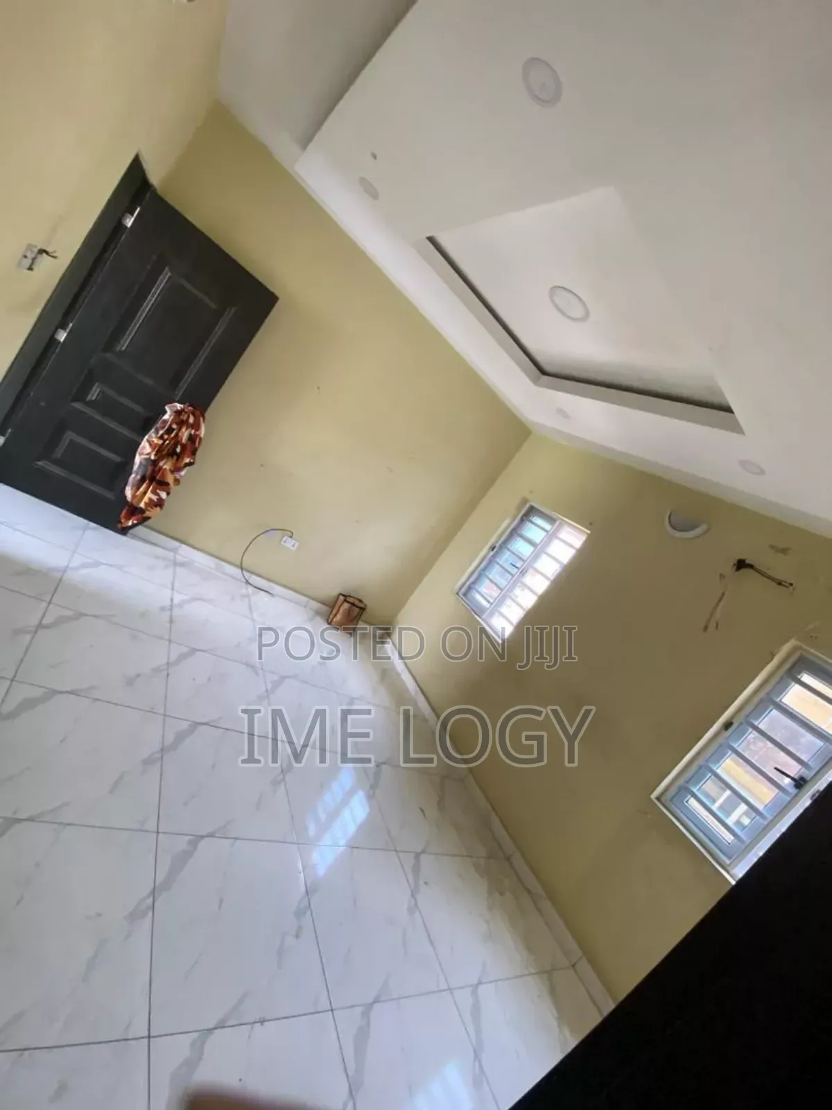 1bdrm Room & Parlour in Johnson Street Off for rent