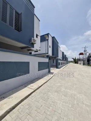 Photo - 4bdrm Townhouse/Terrace in Lekki for sale