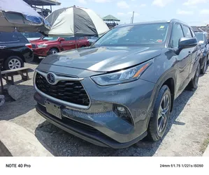 Toyota Highlander 2021 Gray