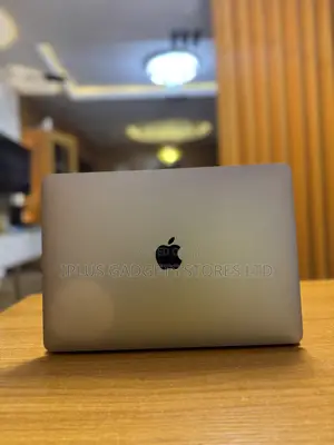 Laptop Apple MacBook Pro 2019 16GB Intel Core I7 SSD 256GB
