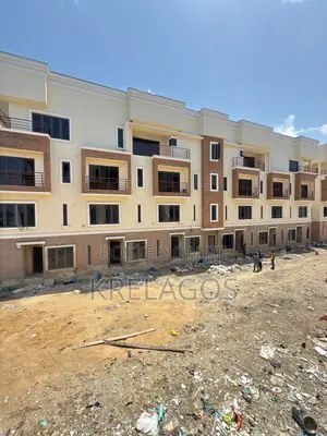 4bdrm Duplex in Lekki Phase 1 for sale