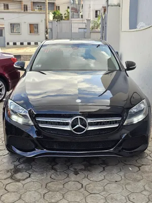 Mercedes-Benz C300 Base AWD 4Matic Sedan (2.0L 4cyl 7A) 2015 Black