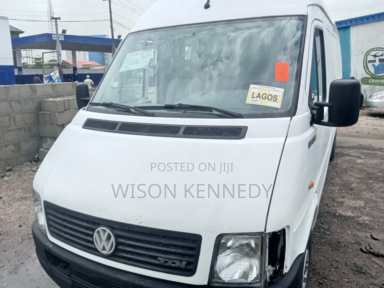 Volkswagen LT 2000 White