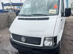 Volkswagen LT 2000 White