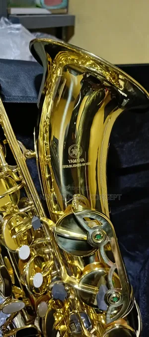 Yamaha Tenor Saxophone Gold