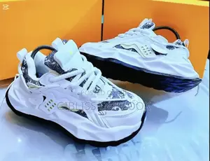 Quality Louis Vuitton Sneaker