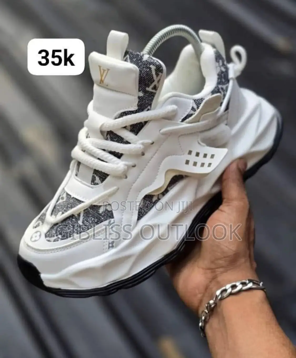 Quality Louis Vuitton Sneaker